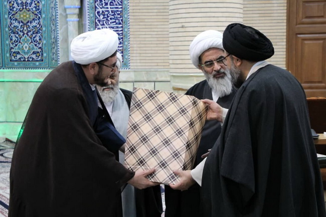 آئین تجلیل از حجت‌الاسلام والمسلمین سید عباس مظفری مرتضوی مدیر مجموعه مرکز فقهی ائمه اطهار(ع) افغانستان در قم