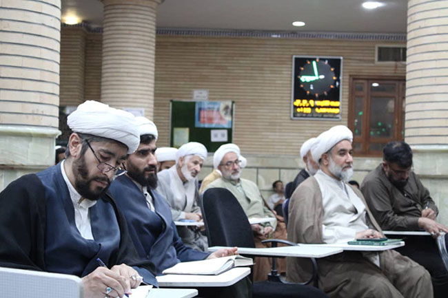 مراسم جشن میلاد حضرت فاطمه معصومه(س) در پایان درس خارج اصول