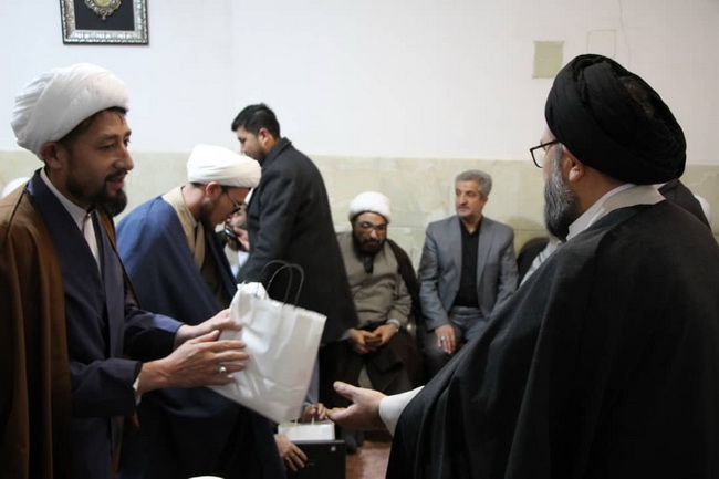 آئین تجلیل از حجت‌الاسلام والمسلمین سید عباس مظفری مرتضوی مدیر مجموعه مرکز فقهی ائمه اطهار(ع) افغانستان در قم