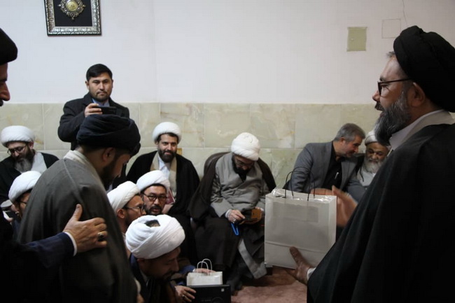 آئین تجلیل از حجت‌الاسلام والمسلمین سید عباس مظفری مرتضوی مدیر مجموعه مرکز فقهی ائمه اطهار(ع) افغانستان در قم