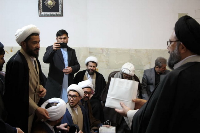 آئین تجلیل از حجت‌الاسلام والمسلمین سید عباس مظفری مرتضوی مدیر مجموعه مرکز فقهی ائمه اطهار(ع) افغانستان در قم