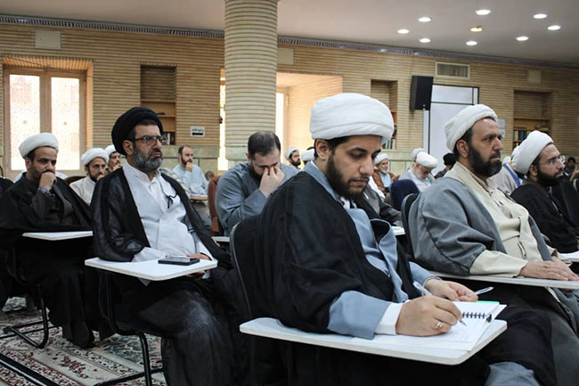 مراسم جشن میلاد حضرت فاطمه معصومه(س) در پایان درس خارج اصول