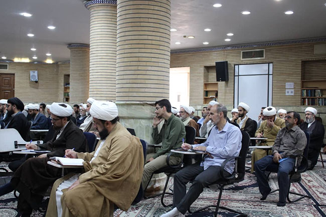 مراسم جشن میلاد حضرت فاطمه معصومه(س) در پایان درس خارج اصول