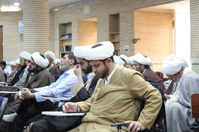 مراسم جشن میلاد حضرت فاطمه معصومه(س) در پایان درس خارج اصول