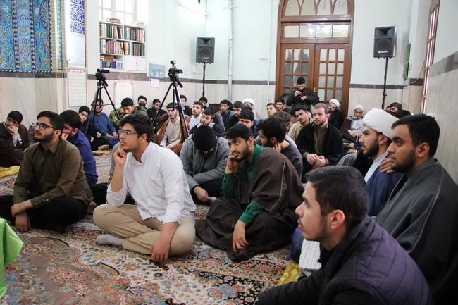 سخنرانی بمناسبت نیمه شعبان و دهه فجر و آئین عمامه گذاری طلاب مدرسه رسالت قم