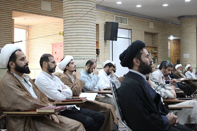 مراسم جشن میلاد حضرت فاطمه معصومه(س) در پایان درس خارج اصول