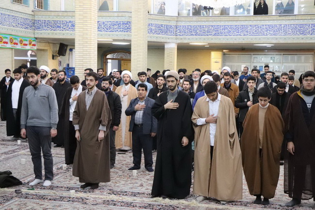 دیدار اساتید و طلاب حوزه علمیه حضرت ولی عصر(ع) شهرستان بناب و خانواده آنان