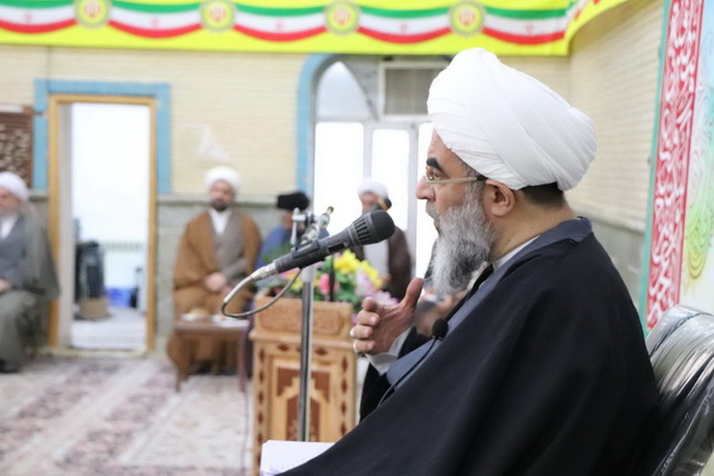 دیدار اساتید و طلاب حوزه علمیه حضرت ولی عصر(ع) شهرستان بناب و خانواده آنان