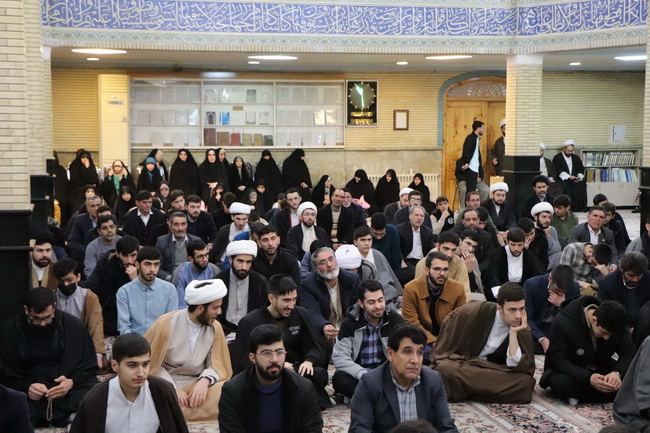 دیدار اساتید و طلاب حوزه علمیه حضرت ولی عصر(ع) شهرستان بناب و خانواده آنان