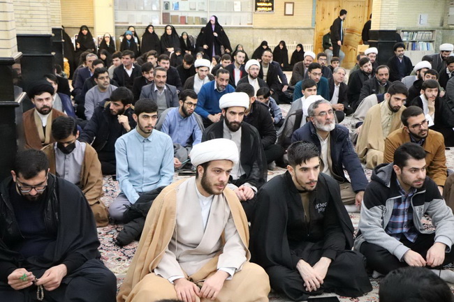 دیدار اساتید و طلاب حوزه علمیه حضرت ولی عصر(ع) شهرستان بناب و خانواده آنان