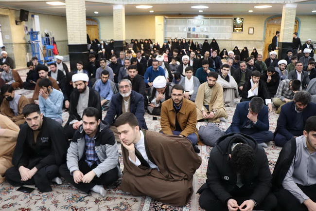 دیدار اساتید و طلاب حوزه علمیه حضرت ولی عصر(ع) شهرستان بناب و خانواده آنان