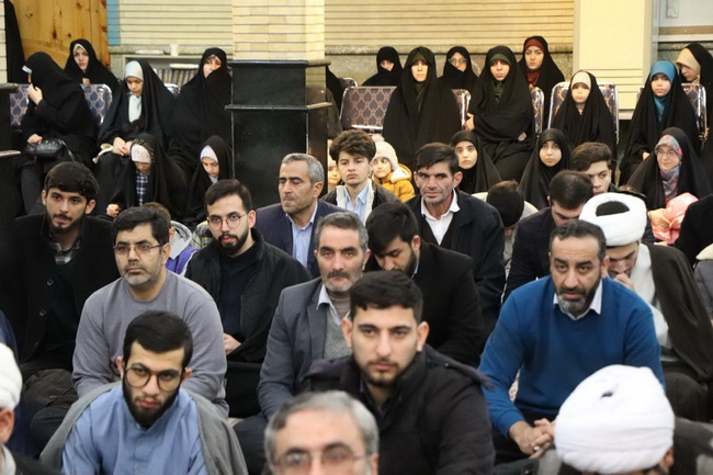 دیدار اساتید و طلاب حوزه علمیه حضرت ولی عصر(ع) شهرستان بناب و خانواده آنان