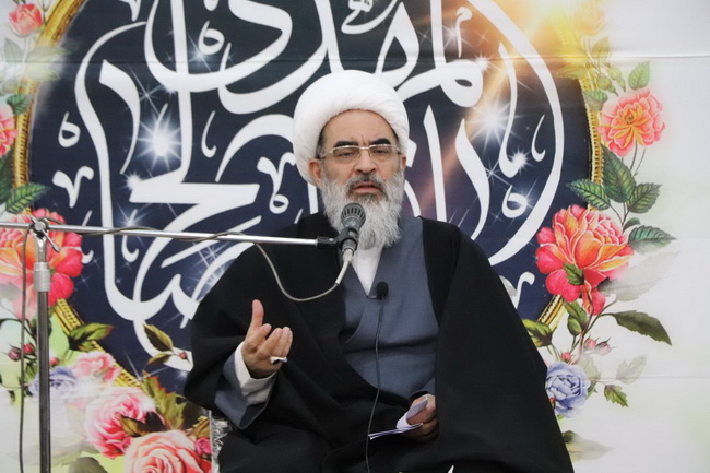 دیدار اساتید و طلاب حوزه علمیه حضرت ولی عصر(ع) شهرستان بناب و خانواده آنان