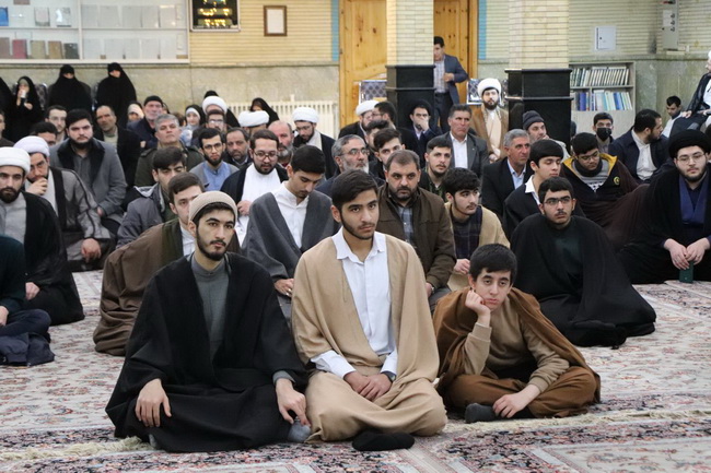 دیدار اساتید و طلاب حوزه علمیه حضرت ولی عصر(ع) شهرستان بناب و خانواده آنان