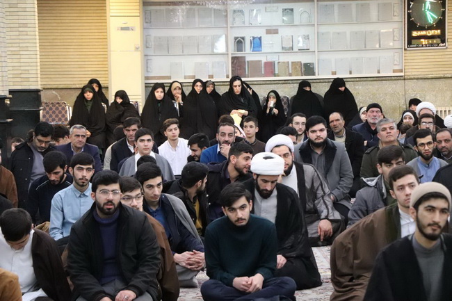 دیدار اساتید و طلاب حوزه علمیه حضرت ولی عصر(ع) شهرستان بناب و خانواده آنان