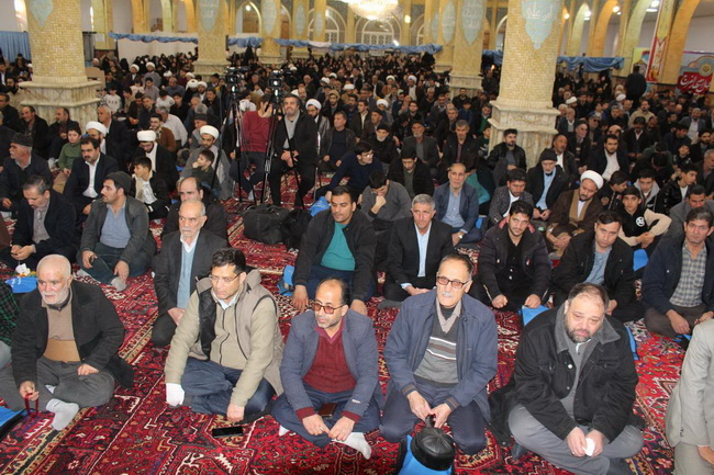 جشن نیمه شعبان و دهه فجر و آئین عمامه گذاری ۲۳ نفر از طلاب حوزه علمیه بناب