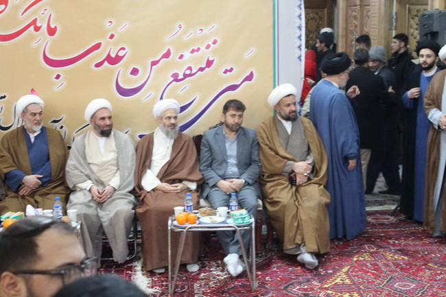 جشن نیمه شعبان و دهه فجر و آئین عمامه گذاری ۲۳ نفر از طلاب حوزه علمیه بناب