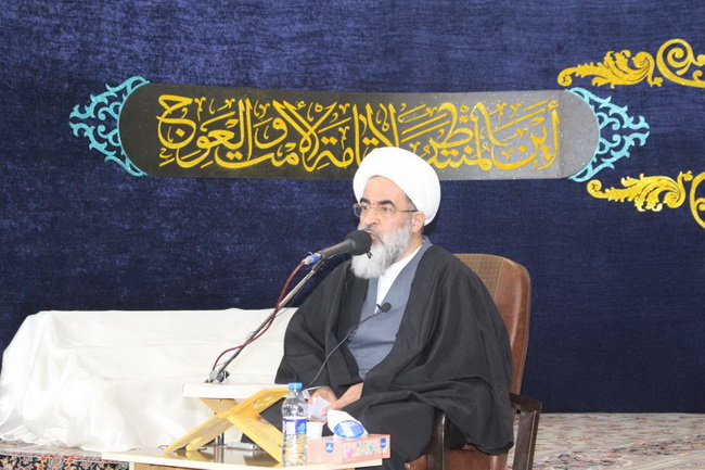 جشن نیمه شعبان و دهه فجر و آئین عمامه گذاری ۲۳ نفر از طلاب حوزه علمیه بناب