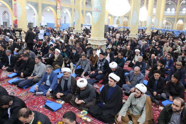 جشن نیمه شعبان و دهه فجر و آئین عمامه گذاری ۲۳ نفر از طلاب حوزه علمیه بناب