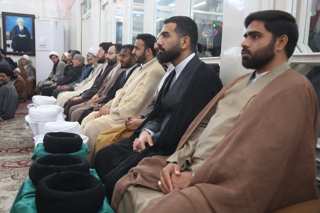 مراسم جشن مبعث و عمامه گذاری جمعی از طلاب
