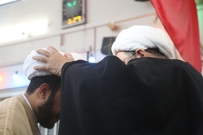 مراسم جشن مبعث و عمامه گذاری جمعی از طلاب