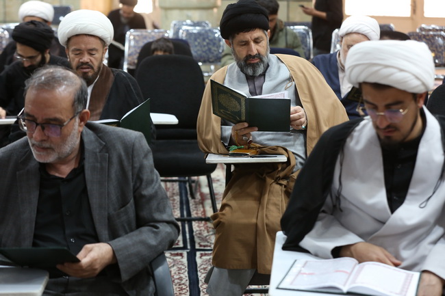 مراسم عزاداری شهادت ولی امر مسلمین حضرت آیت الله العظمی امام خامنه‌ای(قدس سره الشریف) در مرکز فقهی ائمه اطهار(ع)