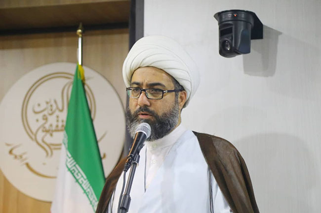 تجلیل از اساتید مجتمع آموزشی پژوهشی ائمه اطهار(ع)