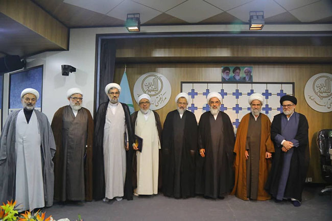 تجلیل از اساتید مجتمع آموزشی پژوهشی ائمه اطهار(ع)