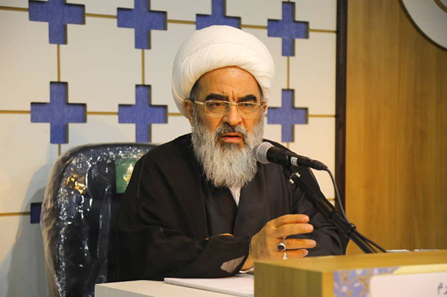 تجلیل از اساتید مجتمع آموزشی پژوهشی ائمه اطهار(ع)