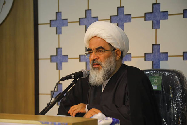 تجلیل از اساتید مجتمع آموزشی پژوهشی ائمه اطهار(ع)