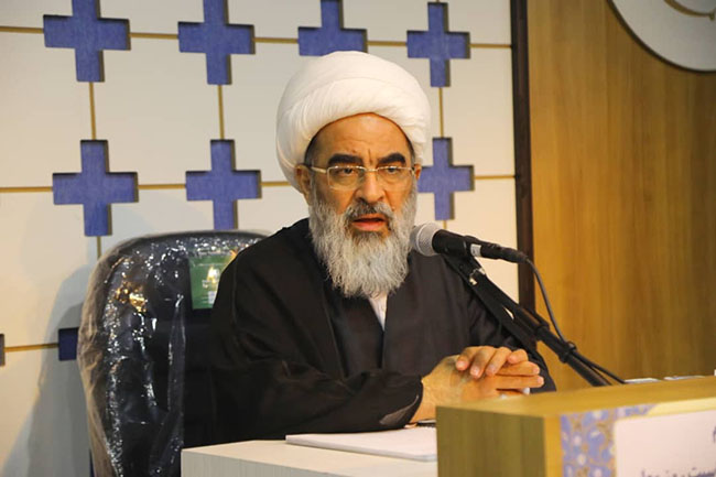 تجلیل از اساتید مجتمع آموزشی پژوهشی ائمه اطهار(ع)