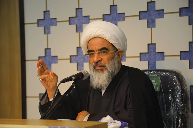 تجلیل از اساتید مجتمع آموزشی پژوهشی ائمه اطهار(ع)