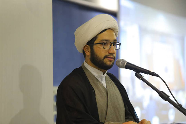 تجلیل از اساتید مجتمع آموزشی پژوهشی ائمه اطهار(ع)