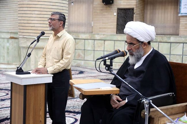 تجلیل از حضرت استاد در روز معلم