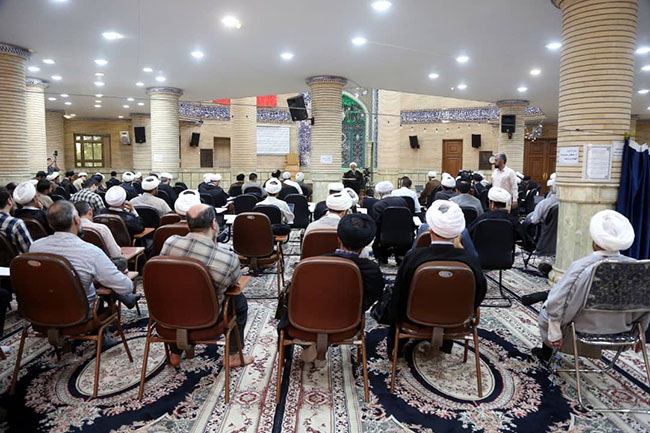 تجلیل از حضرت استاد در روز معلم