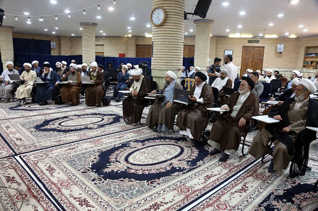 تجلیل از حضرت استاد در روز معلم