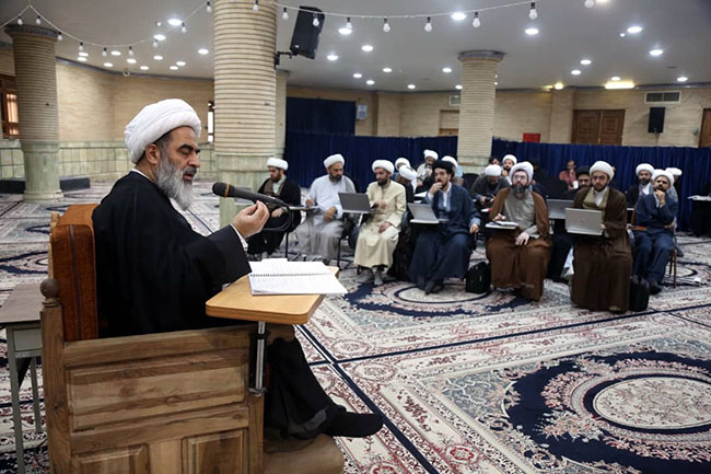 تجلیل از حضرت استاد در روز معلم