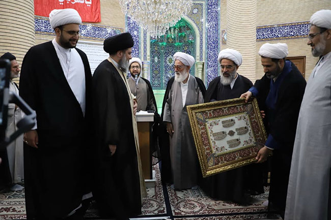 تجلیل از حضرت استاد در روز معلم