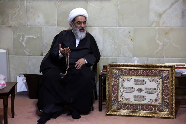 تجلیل از حضرت استاد در روز معلم