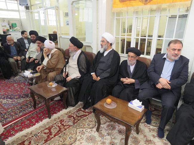 مراسم روضه هفتگی دفتر