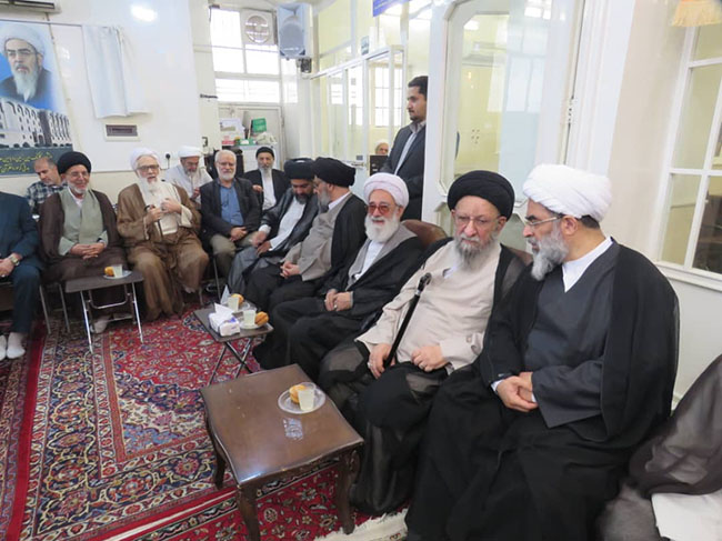 مراسم روضه هفتگی دفتر