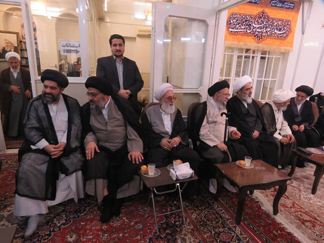 مراسم روضه هفتگی دفتر