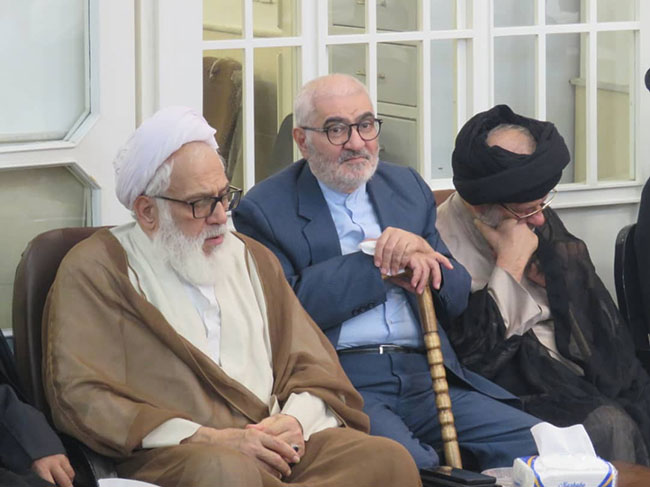 مراسم روضه هفتگی دفتر