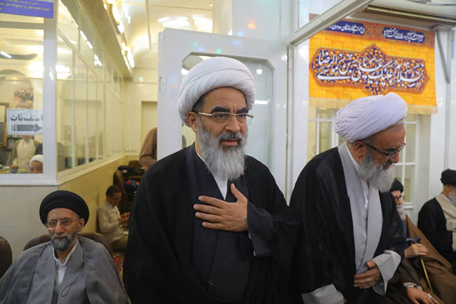 مراسم جشن میلاد با سعادت امام رضا(ع) و آیین عمامه‌گذاری طلاب در حسینیه دفتر آیت‌الله فاضل لنکرانی