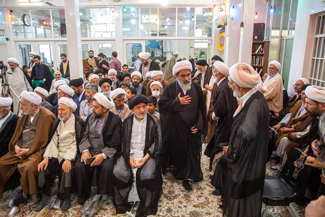 مراسم جشن میلاد با سعادت امام رضا(ع) و آیین عمامه‌گذاری طلاب در حسینیه دفتر آیت‌الله فاضل لنکرانی