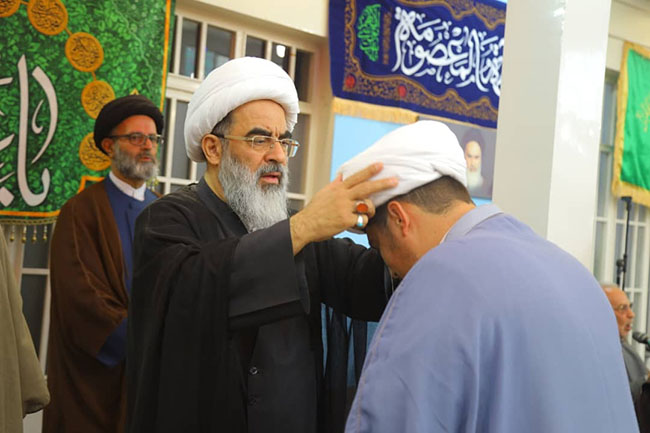 مراسم جشن میلاد با سعادت امام رضا(ع) و آیین عمامه‌گذاری طلاب در حسینیه دفتر آیت‌الله فاضل لنکرانی