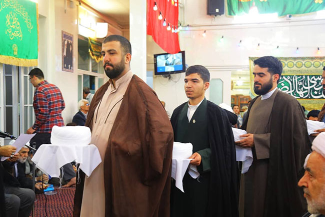 مراسم جشن میلاد با سعادت امام رضا(ع) و آیین عمامه‌گذاری طلاب در حسینیه دفتر آیت‌الله فاضل لنکرانی