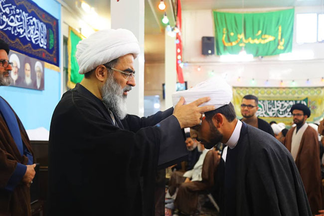 مراسم جشن میلاد با سعادت امام رضا(ع) و آیین عمامه‌گذاری طلاب در حسینیه دفتر آیت‌الله فاضل لنکرانی