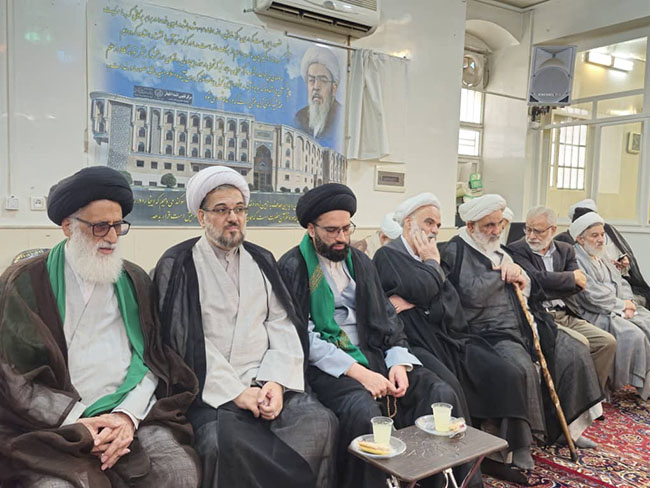 مراسم روضه هفتگی دفتر