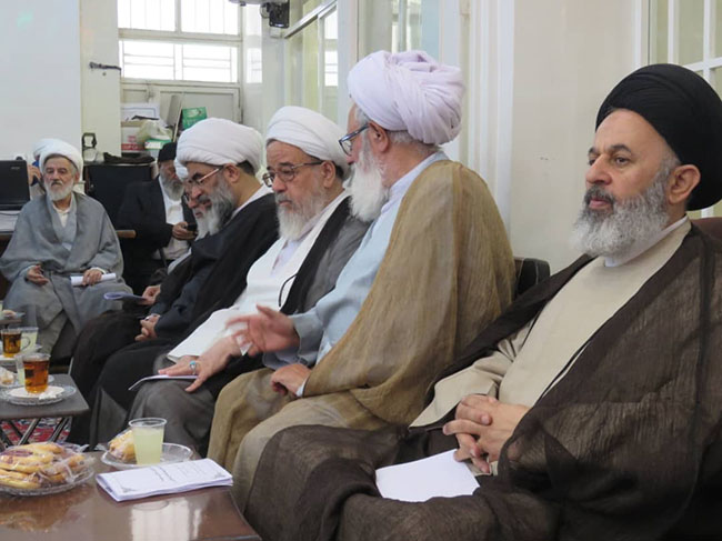 مراسم روضه هفتگی دفتر